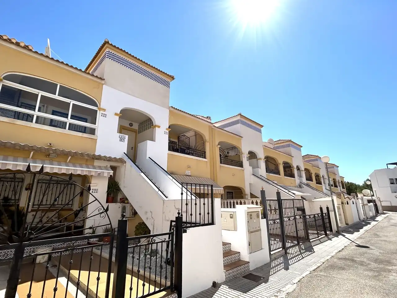 Exterior view of Attic for sale in Orihuela  with Air Conditioner, Terrace and Storage room