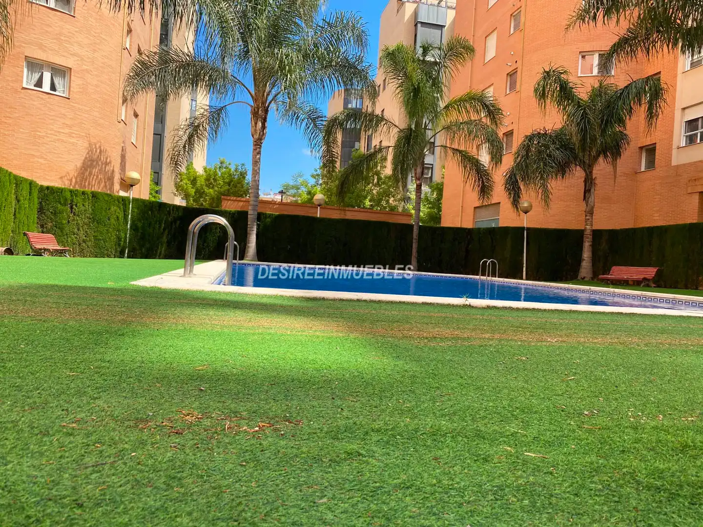 Swimming pool of Flat for rent in Valencia  with Air Conditioner, Heating and Terrace