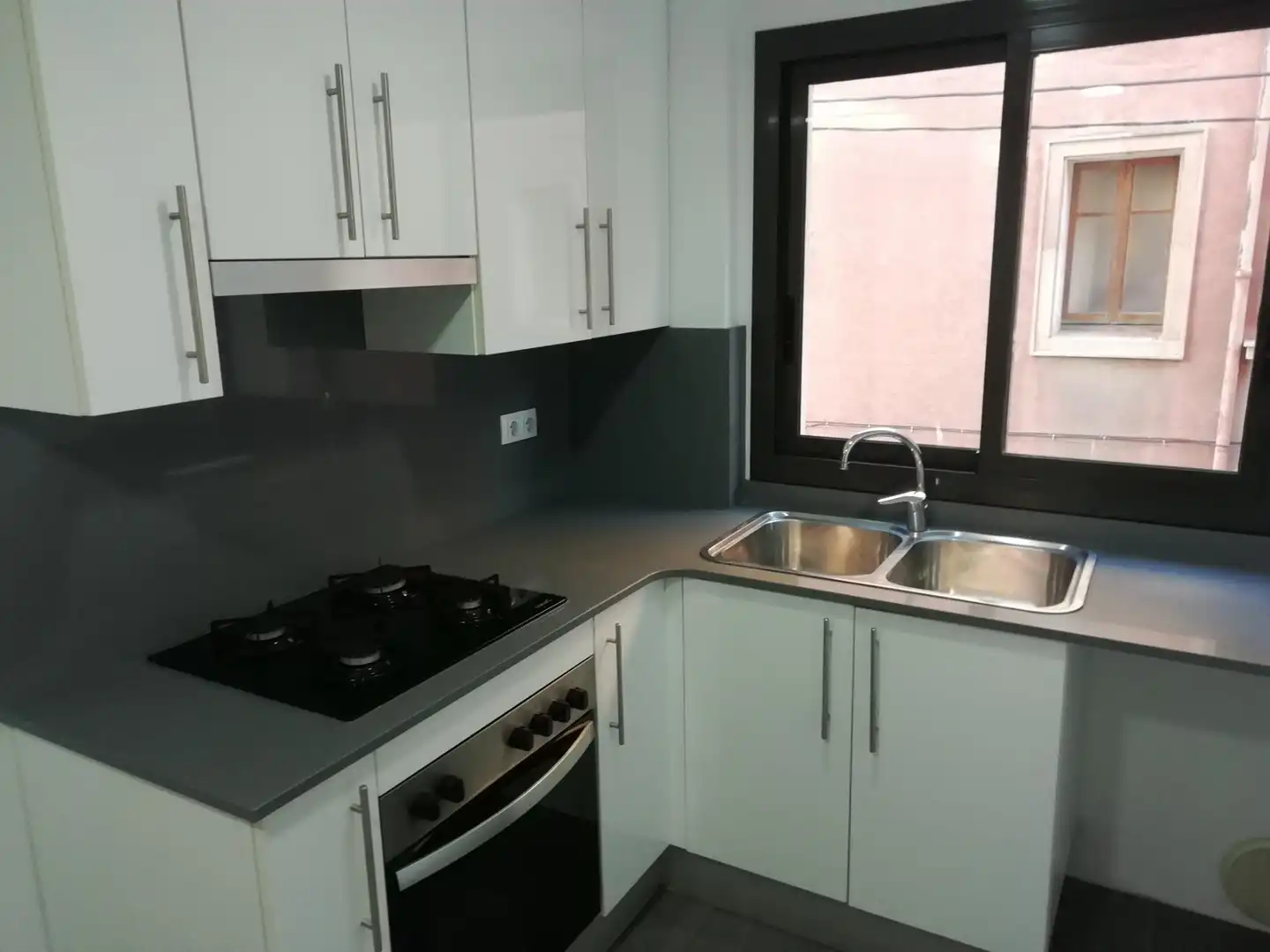 Flat for rent in Carrer CASTELLARNAU, 9, Barris Marítims