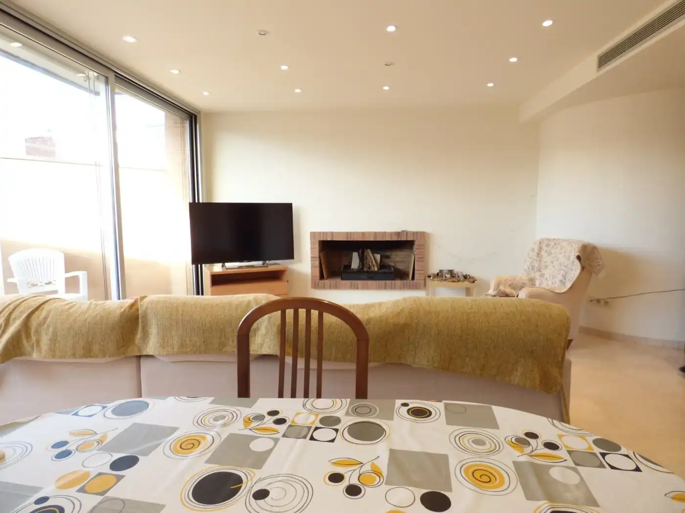 Sala d'estar de Casa o xalet en venda en Manresa amb Aire condicionat, Calefacció i Terrassa