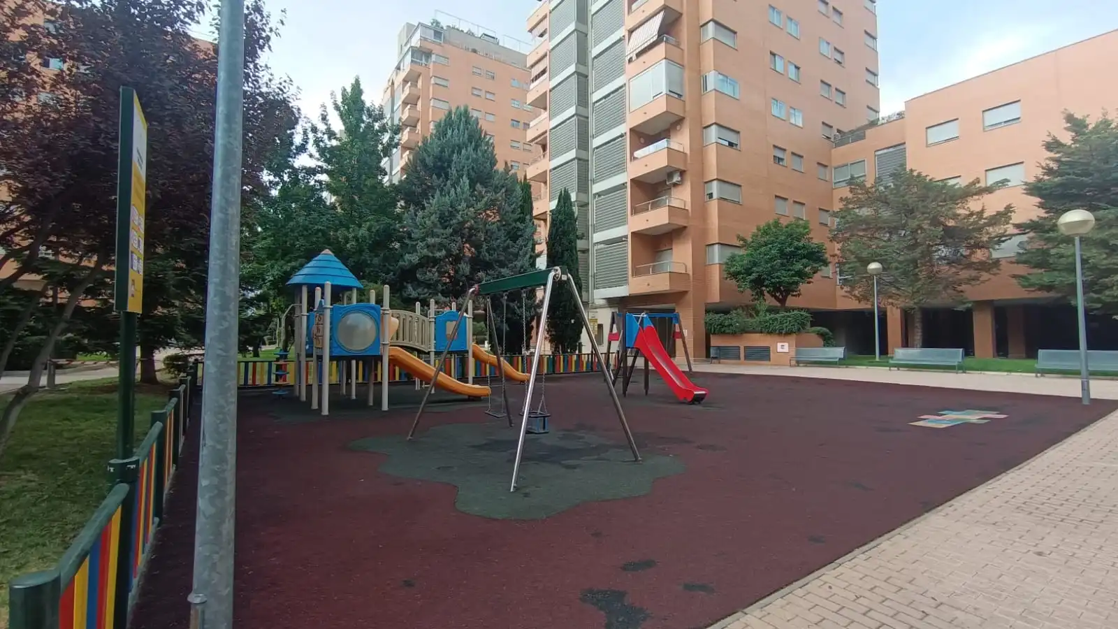 Parking de Piso en venta en Madrid con Aire acondicionado, Calefacción y Trastero