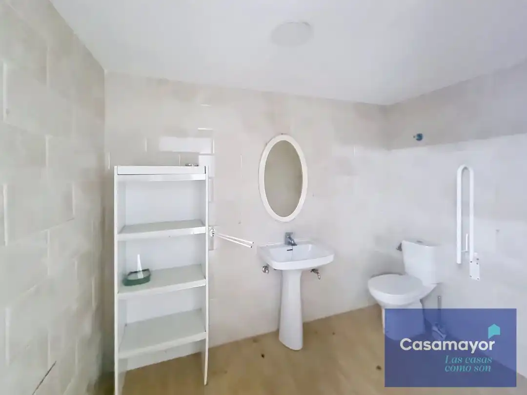 Local comercial de lloguer a Carrer Pintor Gisbert, imagen 5