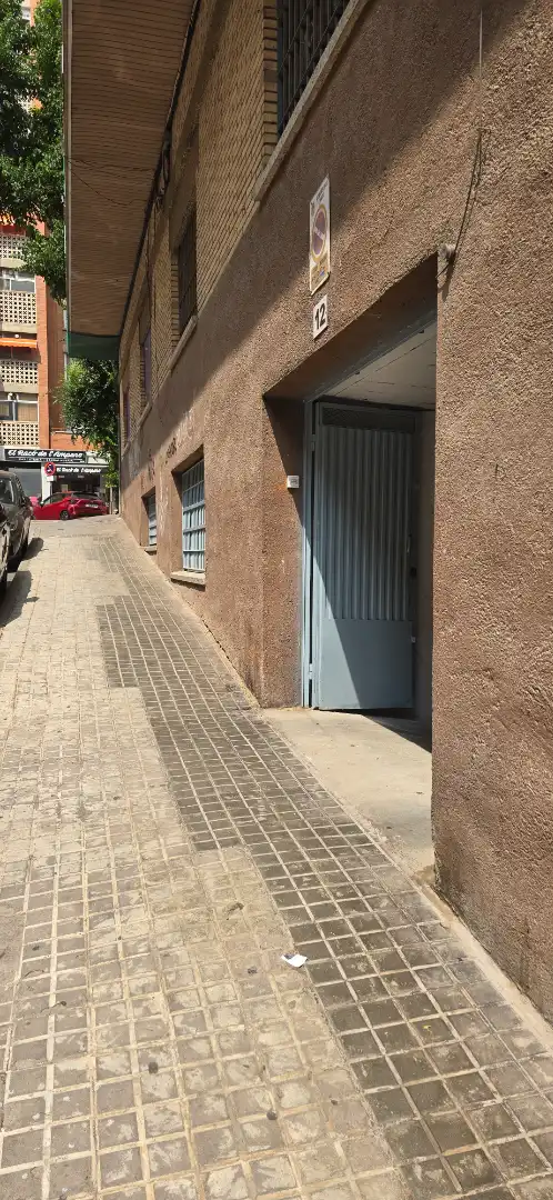 Gewerbefläche zum Verkauf in Via Aurèlia 8