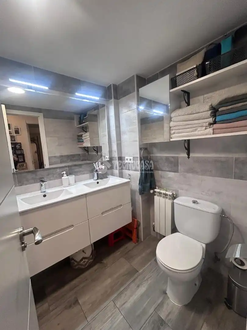 Baño de Piso en venta en Valdemoro con Aire acondicionado y Calefacción