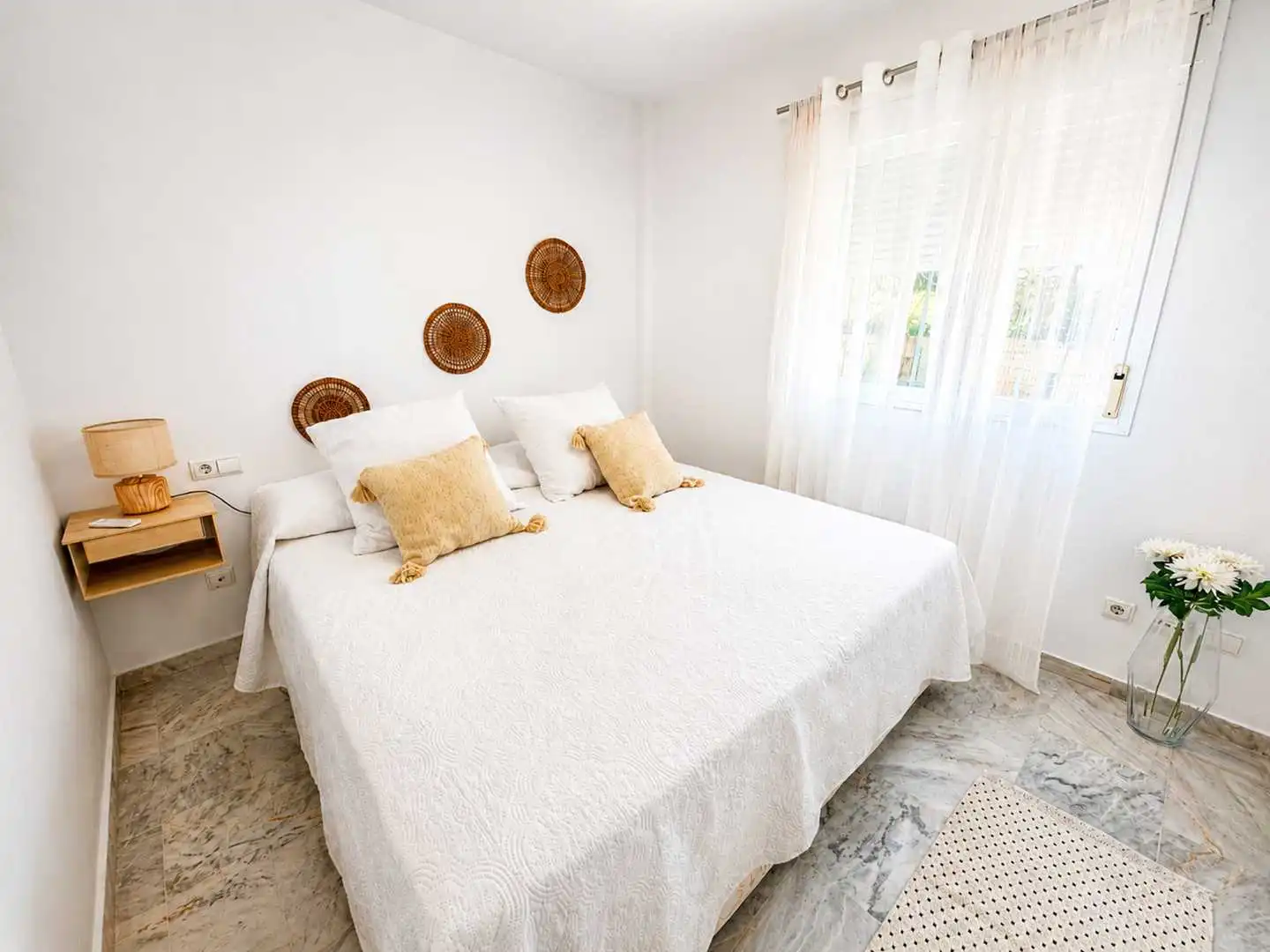 Habitación de Planta baja en venta en Manilva con Jardín privado, Terraza y Trastero