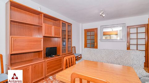 Foto 3 de Piso en venta en Pajaritos, Granada Capital