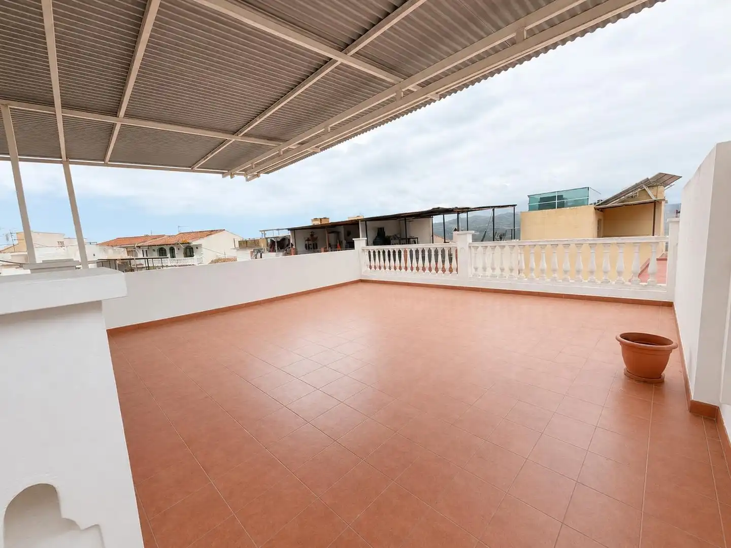Terrasse von Einfamilien-Reihenhaus zum Verkauf in Vélez-Málaga mit Terrasse