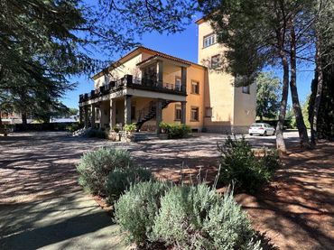 Xalet amb balcó en venda a Nord-oest