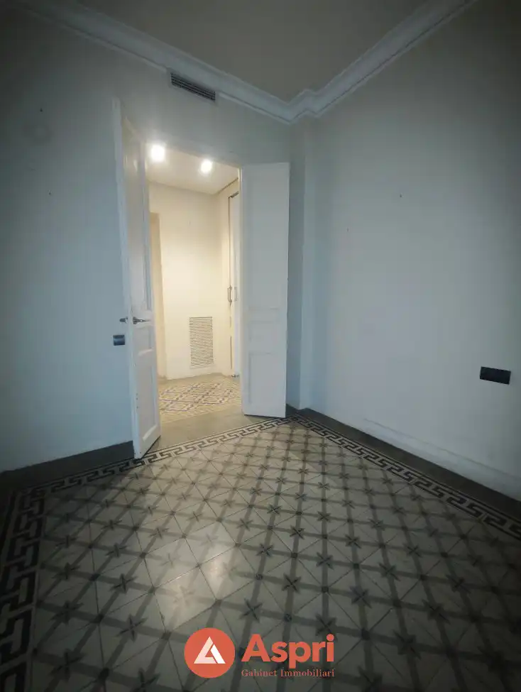 Piso de alquiler en Barcelona con Aire acondicionado, Jardín privado y Terraza