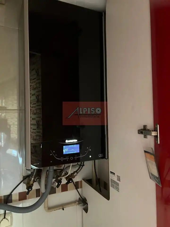 Apartament en venda en Ourense Capital  amb Calefacció i Terrassa