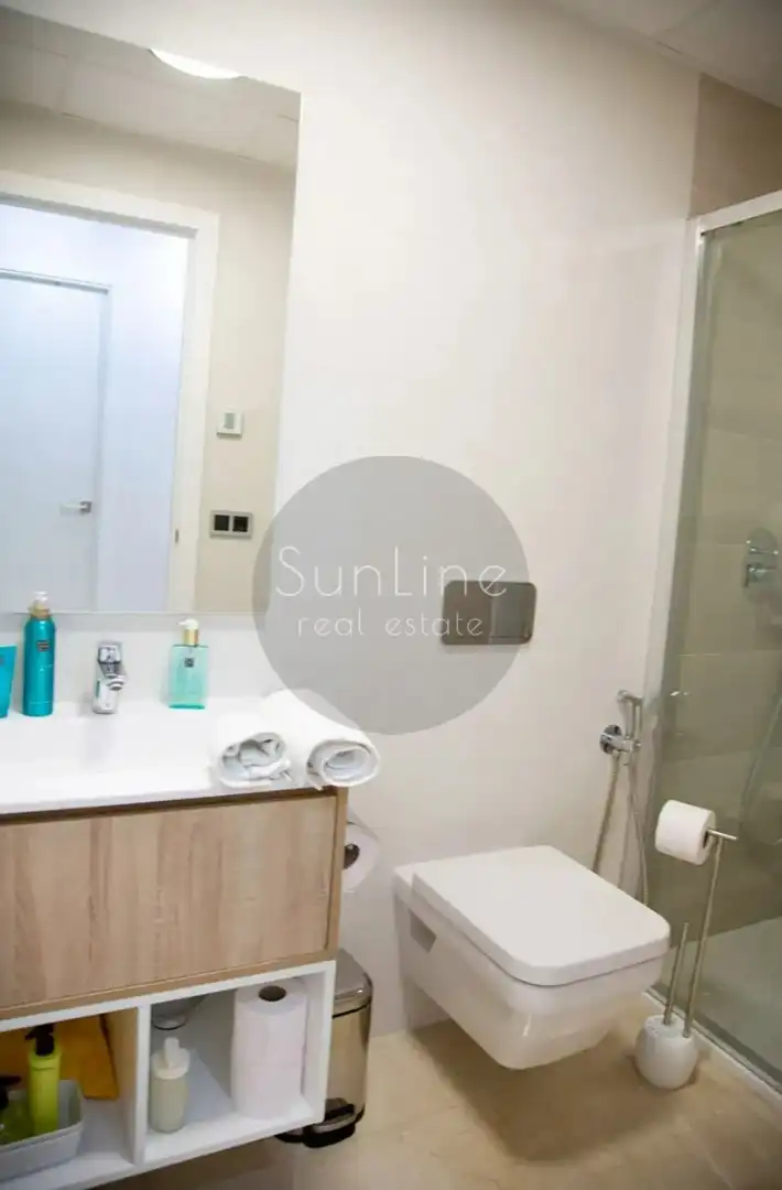 Badezimmer von Wohnung zum Verkauf in Benidorm mit Möbliert, Balkon und Whirlpool