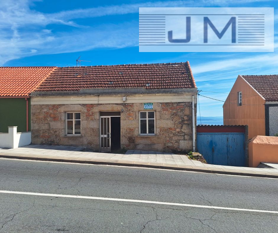 Exterior view of Single-family semi-detached for sale in Ribeira  with Heating and Private garden