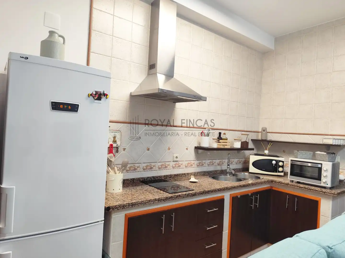 Cuina de Pis en venda en Torremolinos amb Jardí privat, Traster i Moblat