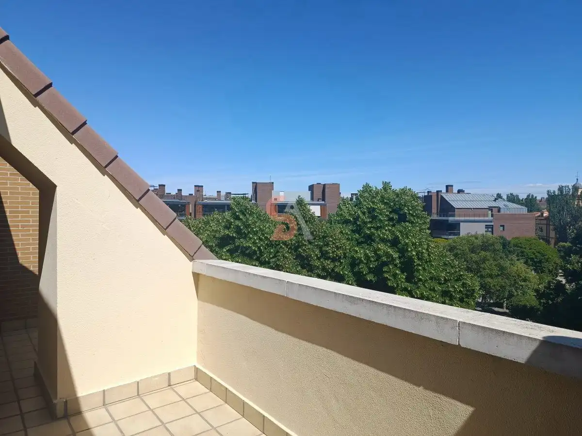 Balcony of Flat for rent in Valladolid  with Heating, Terrace and Storage room