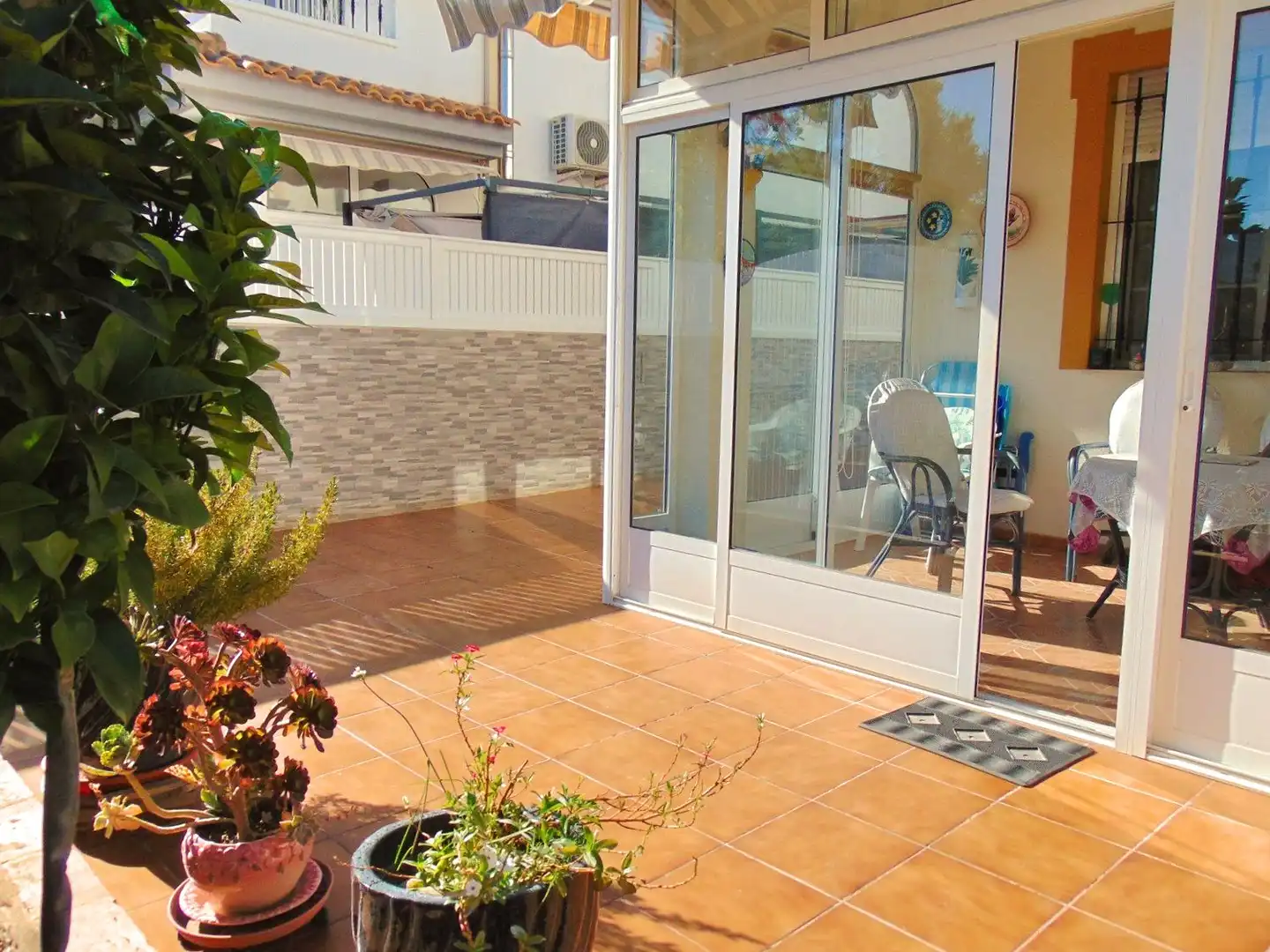 Terraza de Casa adosada en venta en Pilar de la Horadada con Aire acondicionado, Calefacción y Jardín privado