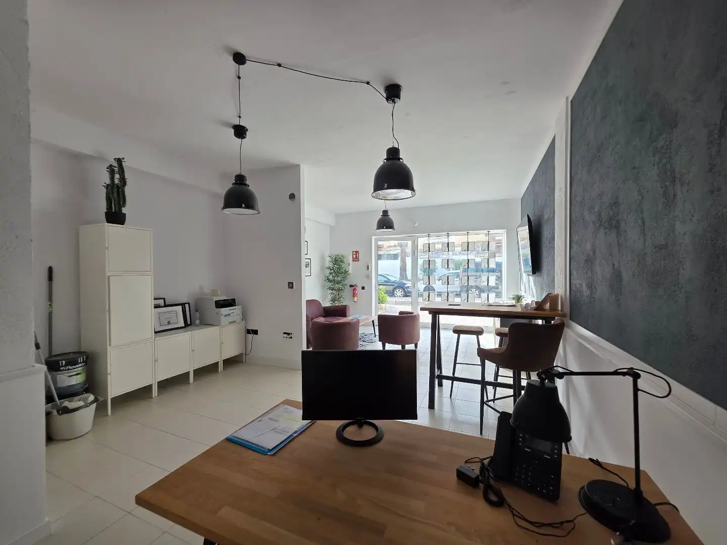 Geschaftsraum zum Verkauf in Adeje mit Klimaanlage, Heizung und Terrasse