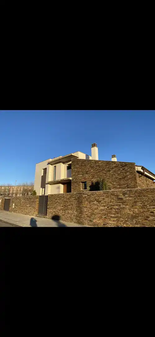 Vista exterior de Casa o chalet en venta en Mollerussa con Aire acondicionado, Piscina y Balcón