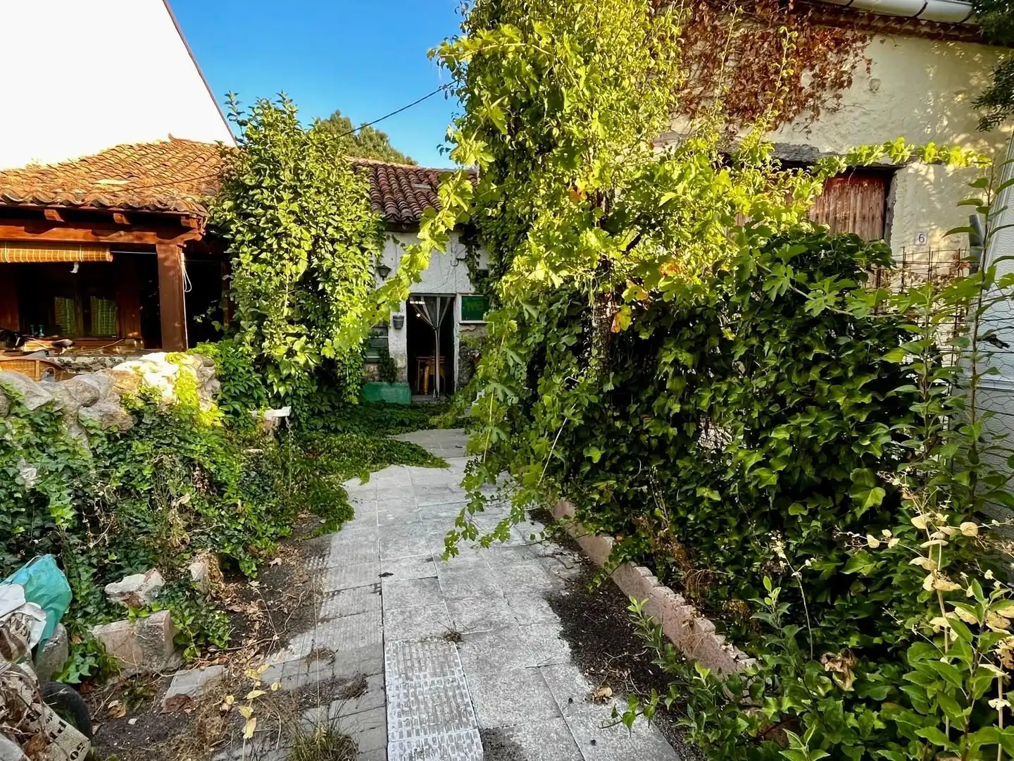 Jardín de Casa adosada en venta en Pinilla del Valle con Calefacción, Jardín privado y Trastero