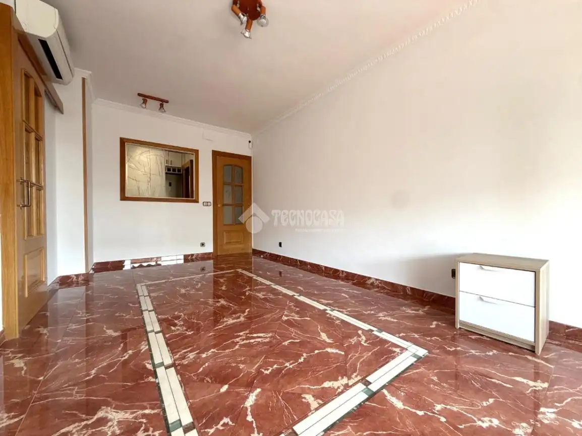 Sala d'estar de Pis en venda en Badalona amb Aire condicionat, Calefacció i Balcó