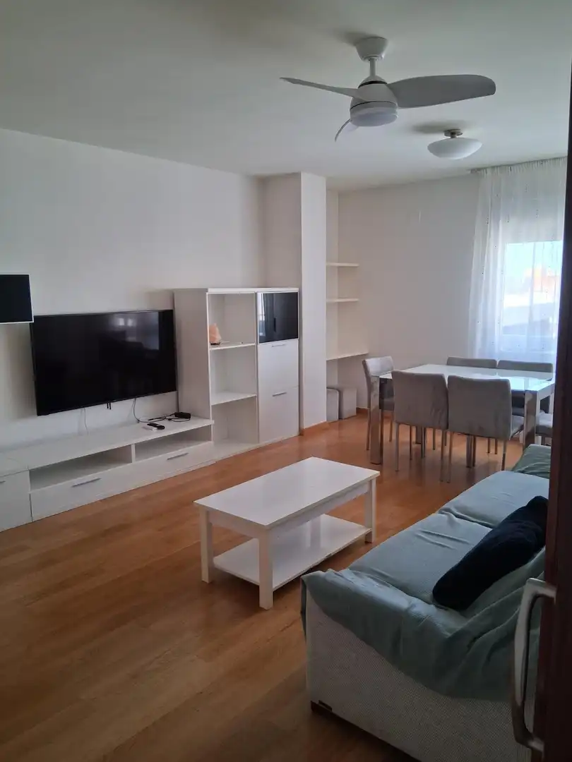 Sala de estar de Apartamento en venta en Albacete con Calefacción, Trastero y Balcón
