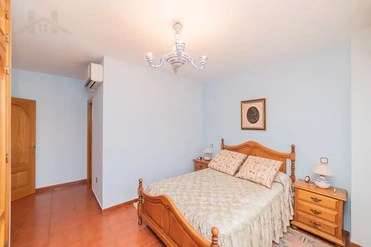 Dormitori de Casa o xalet en venda en Griñón amb Aire condicionat, Jardí privat i Traster