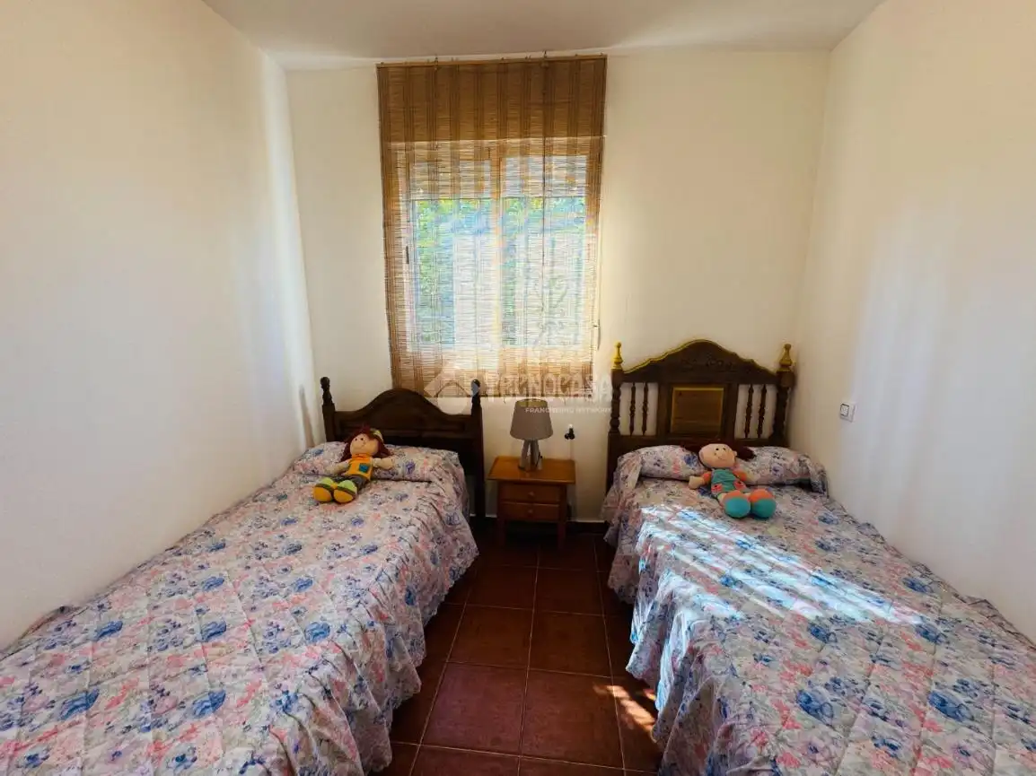 Dormitori de Casa o xalet en venda en Hormigos amb Aire condicionat, Calefacció i Traster
