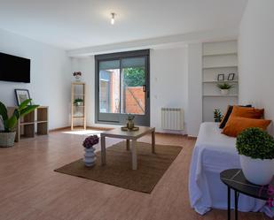 Living room of Single-family semi-detached for sale in Pinseque  with Heating, Terrace and Balcony