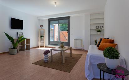 Living room of Single-family semi-detached for sale in Pinseque  with Heating, Terrace and Balcony