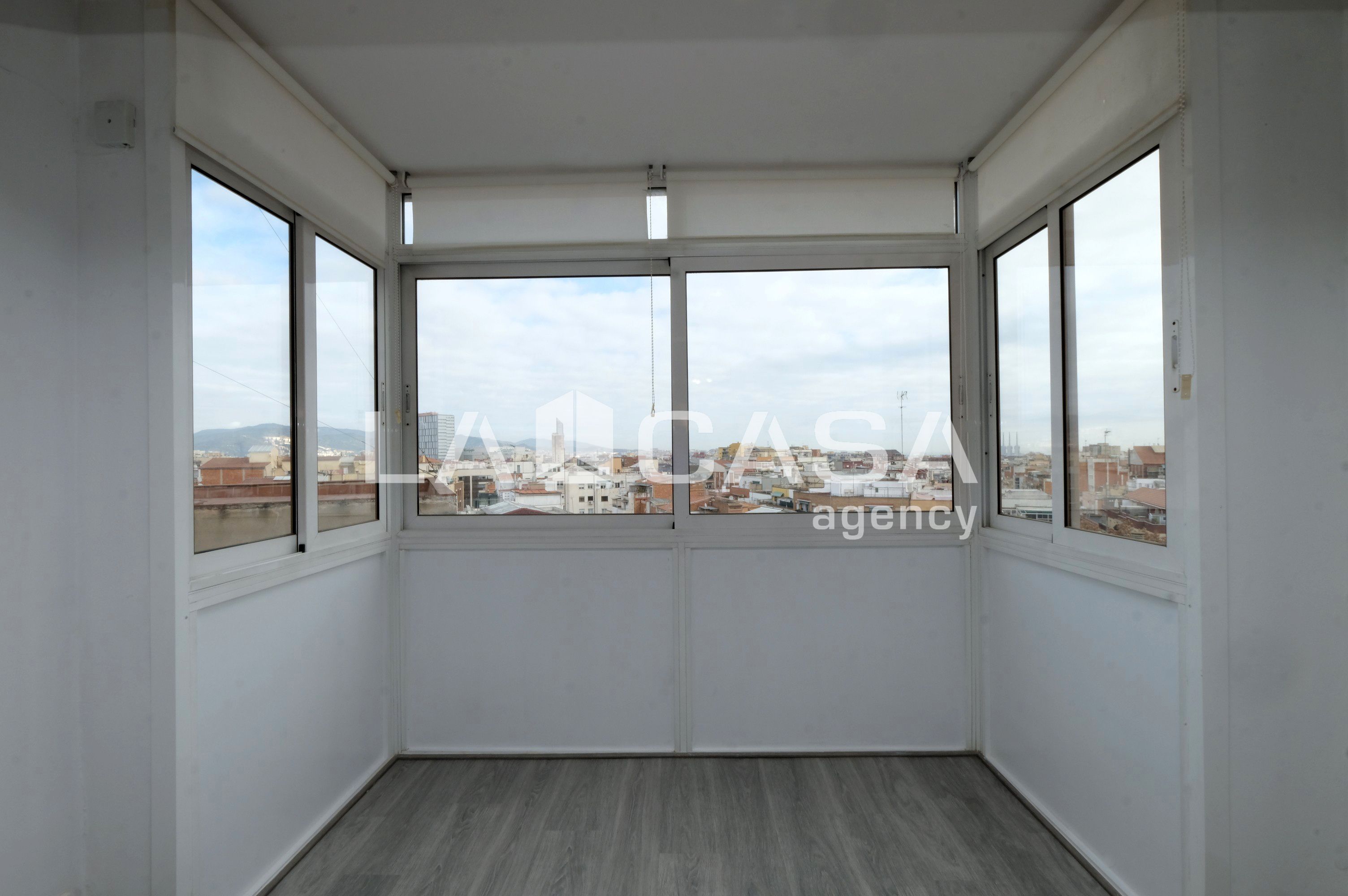 Balcony of Flat for sale in  Barcelona Capital  with Heating, Terrace and Balcony