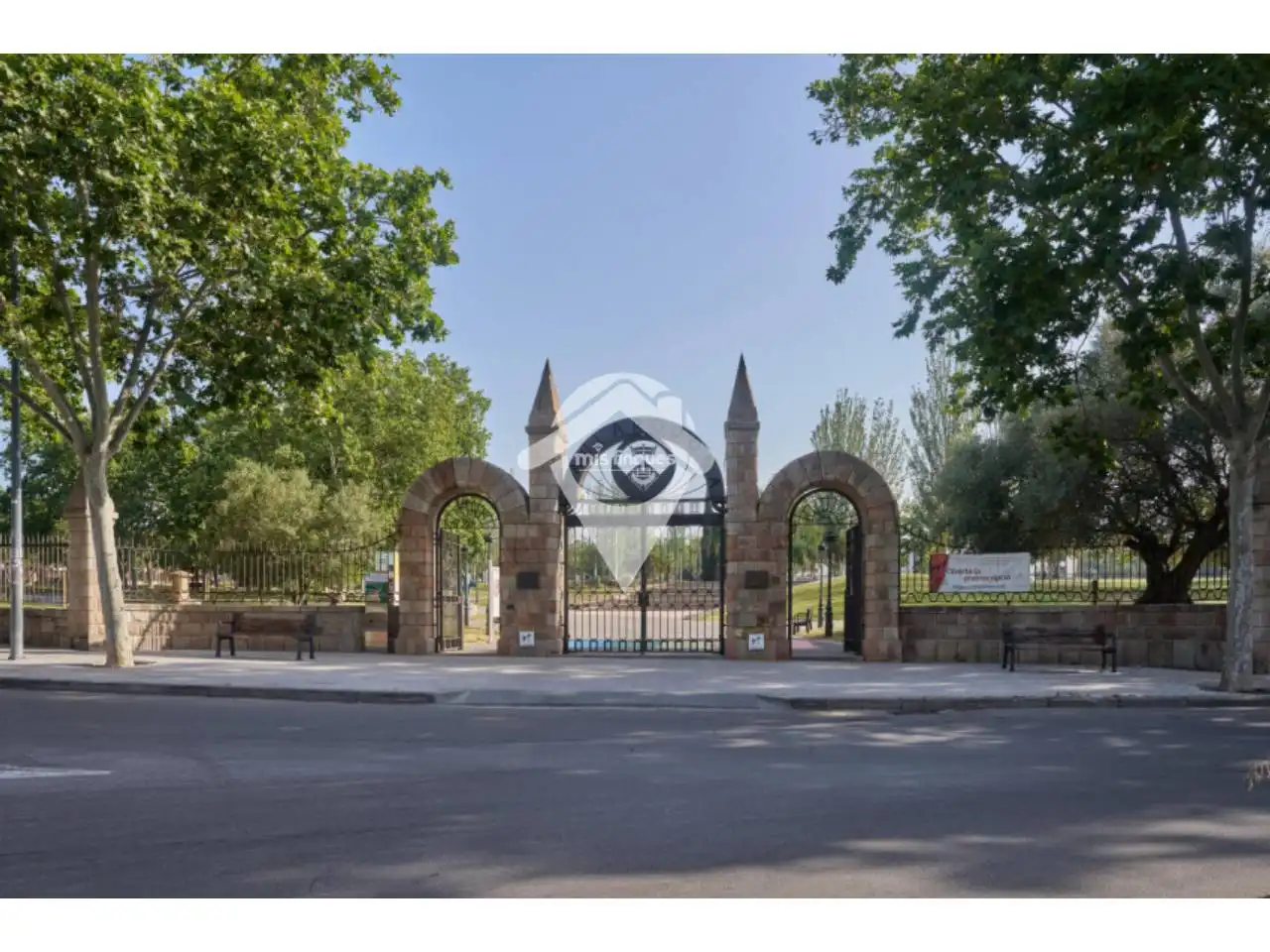 Terreno residencial en venta en Avenida Camino del Mas