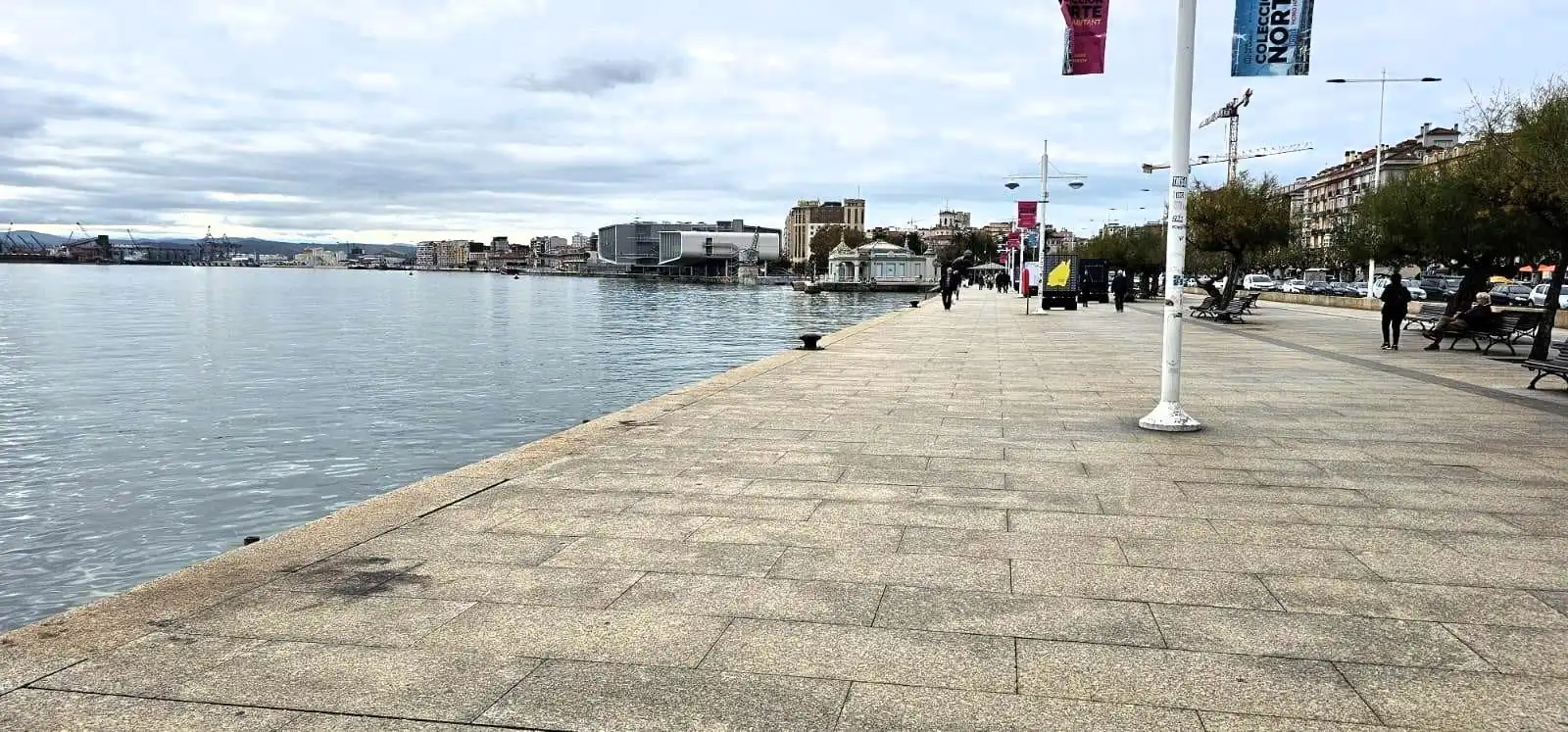Vista exterior de Àtic en venda en Santander amb Calefacció