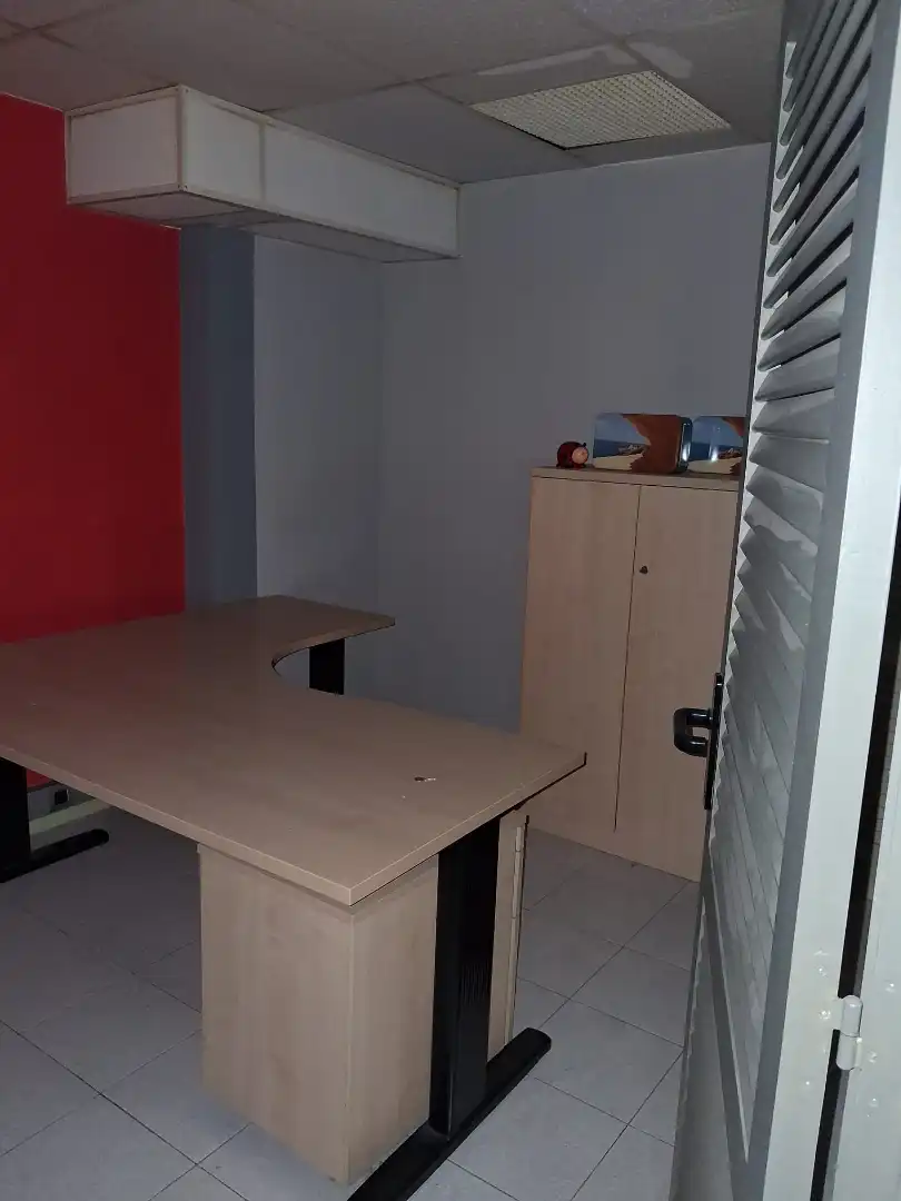 Local comercial en venta en Carrer del Pantà 69, imagen 25