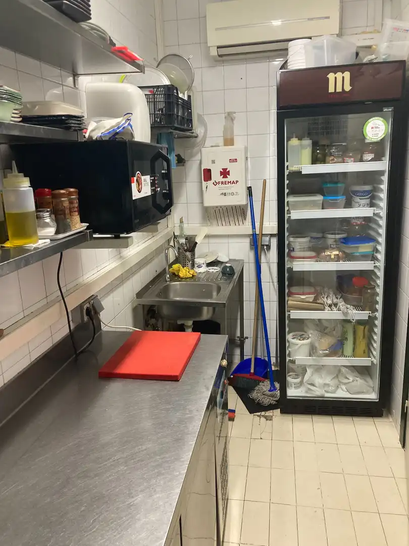 Business premises for transfer in Eixample, imagen 10