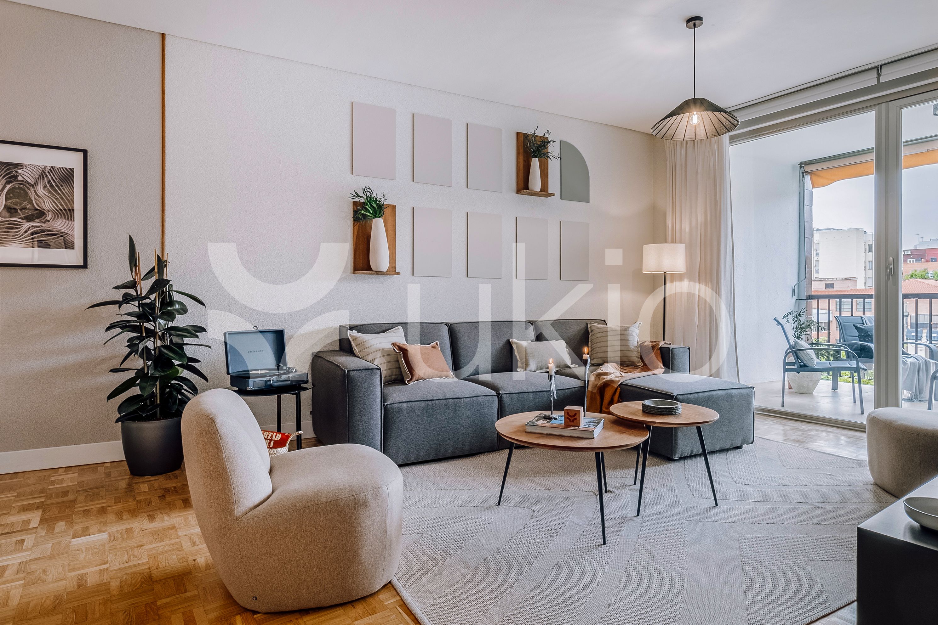 Living room of Apartment to rent in  Madrid Capital  with Terrace, Furnished and Oven