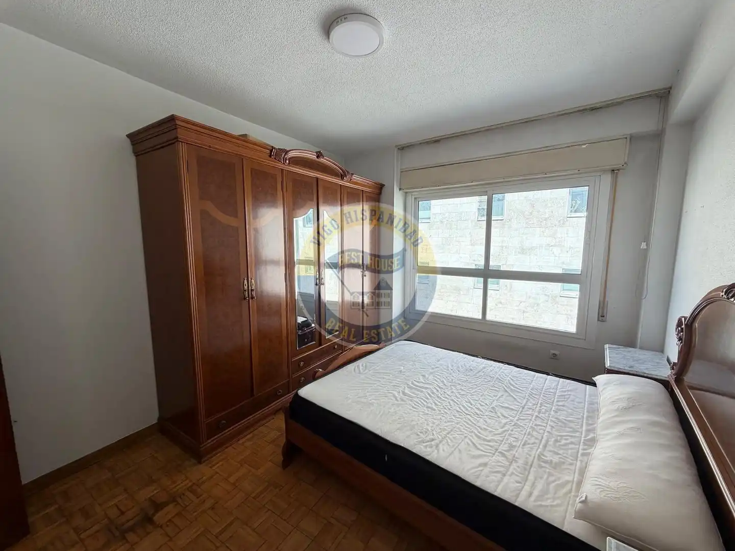 Habitación de Piso de alquiler en Vigo  con Calefacción, Parquet y Amueblado
