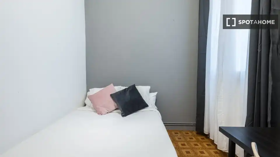 Room in Sol