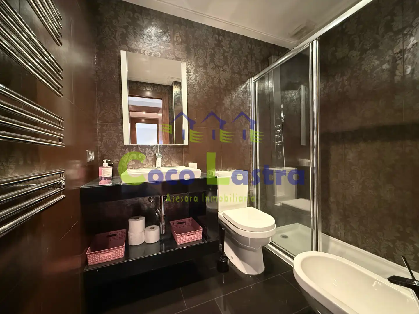 Baño de Piso de alquiler en Salamanca con Calefacción, Amueblado y Horno