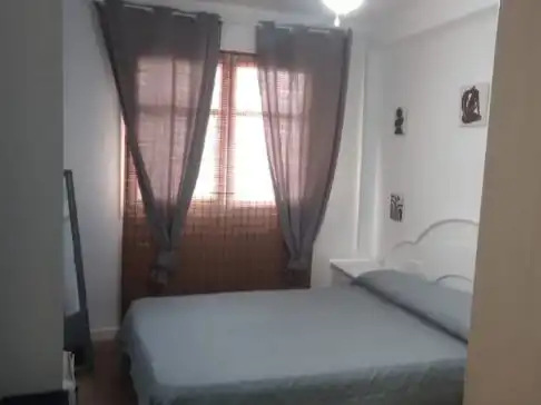 Flat with lift for sale in Carrer de l'Illa de Gènova 2