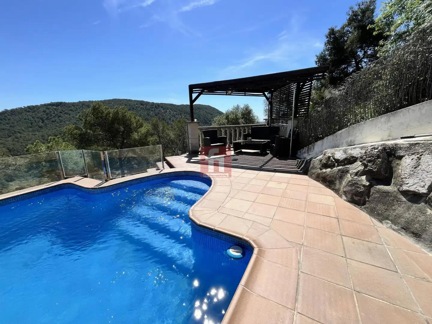 Schwimmbecken von Haus oder Chalet zum Verkauf in Olivella mit Terrasse, Abstellraum und Schwimmbad