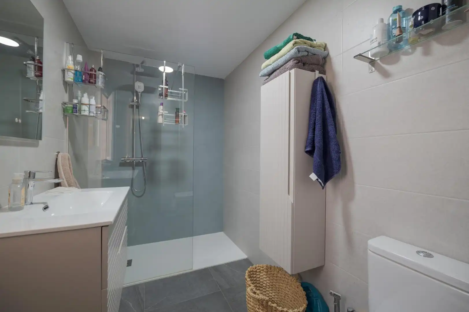 Bathroom of Flat for sale in Genil