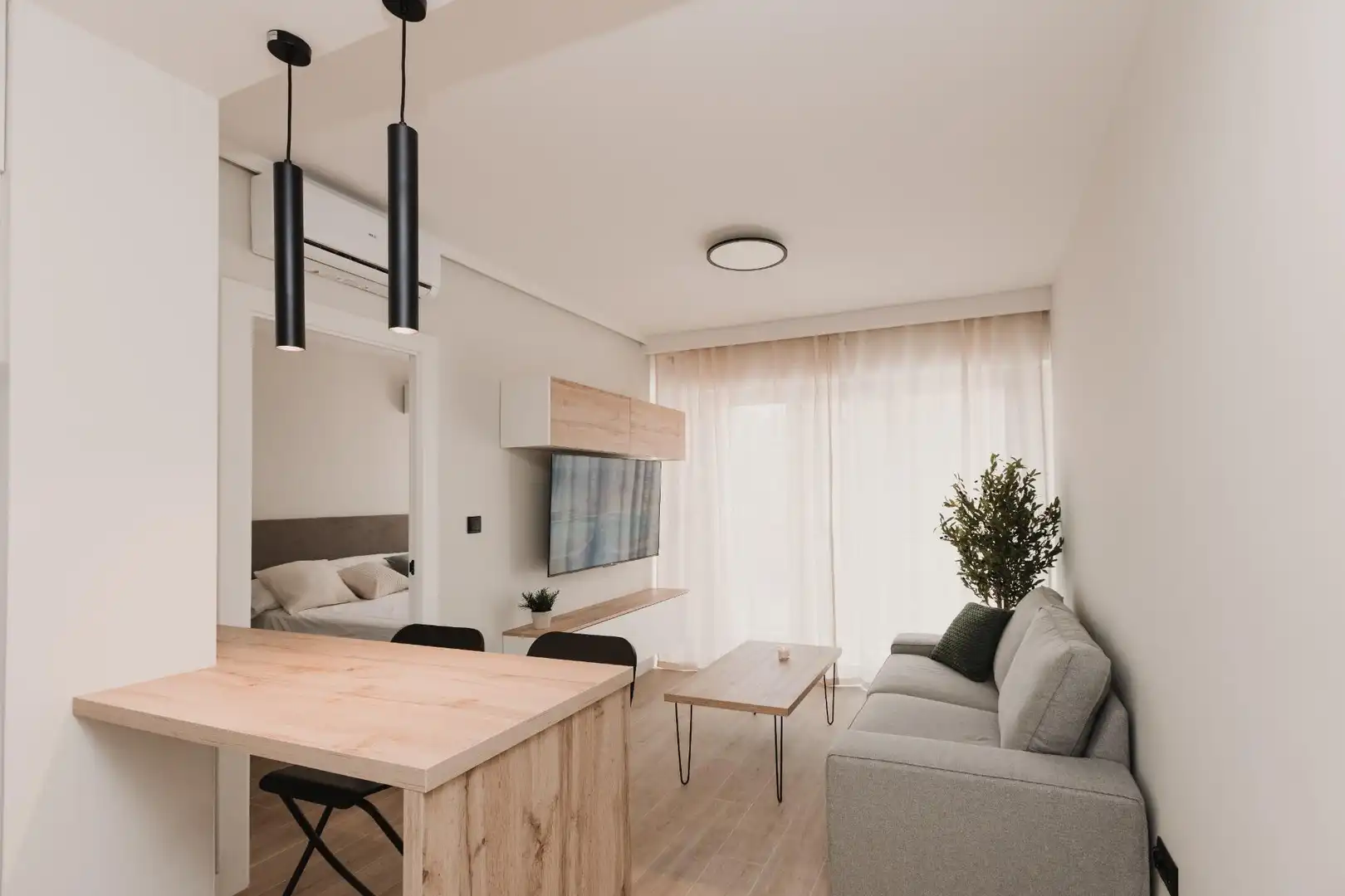 Living room of Apartments for rent in Murcia  with Air Conditioner, Furnished and Balcony