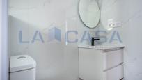 Bathroom of Flat for sale in Tomares  with Balcony