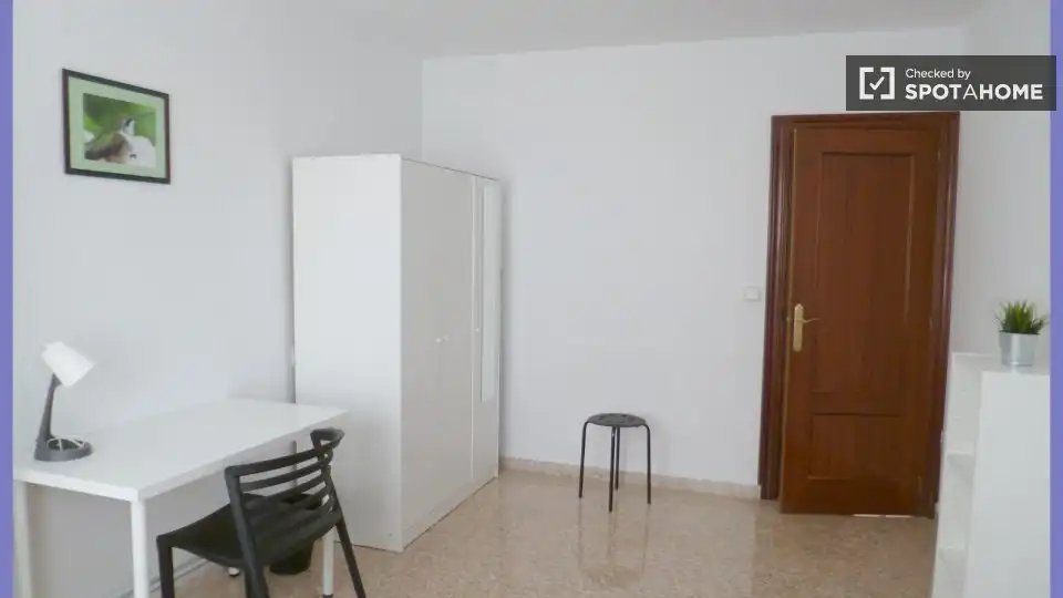 Room in Parque de los Cineastas