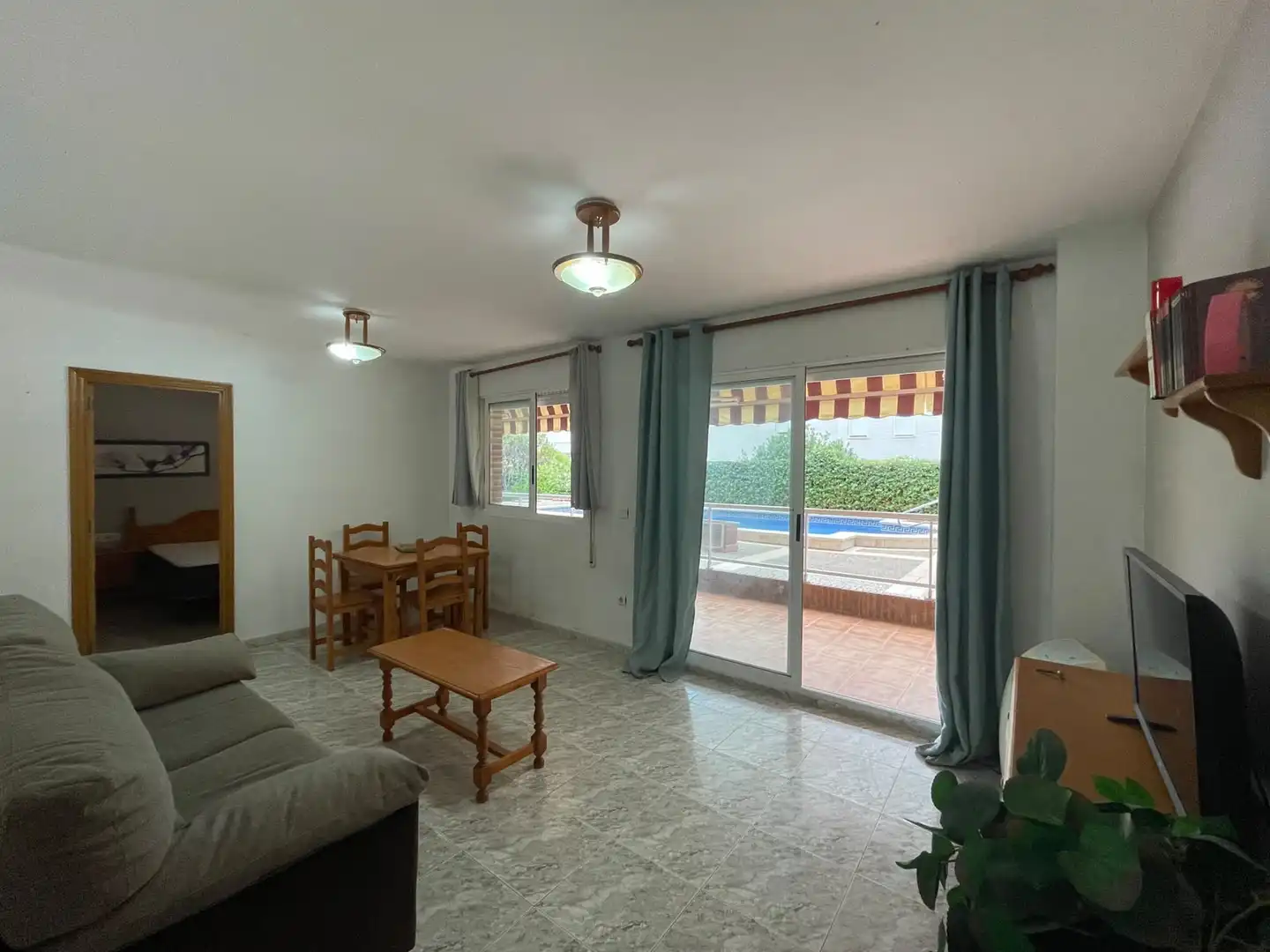 Sala d'estar de Planta baixa en venda en Salou amb Jardí privat, Terrassa i Moblat