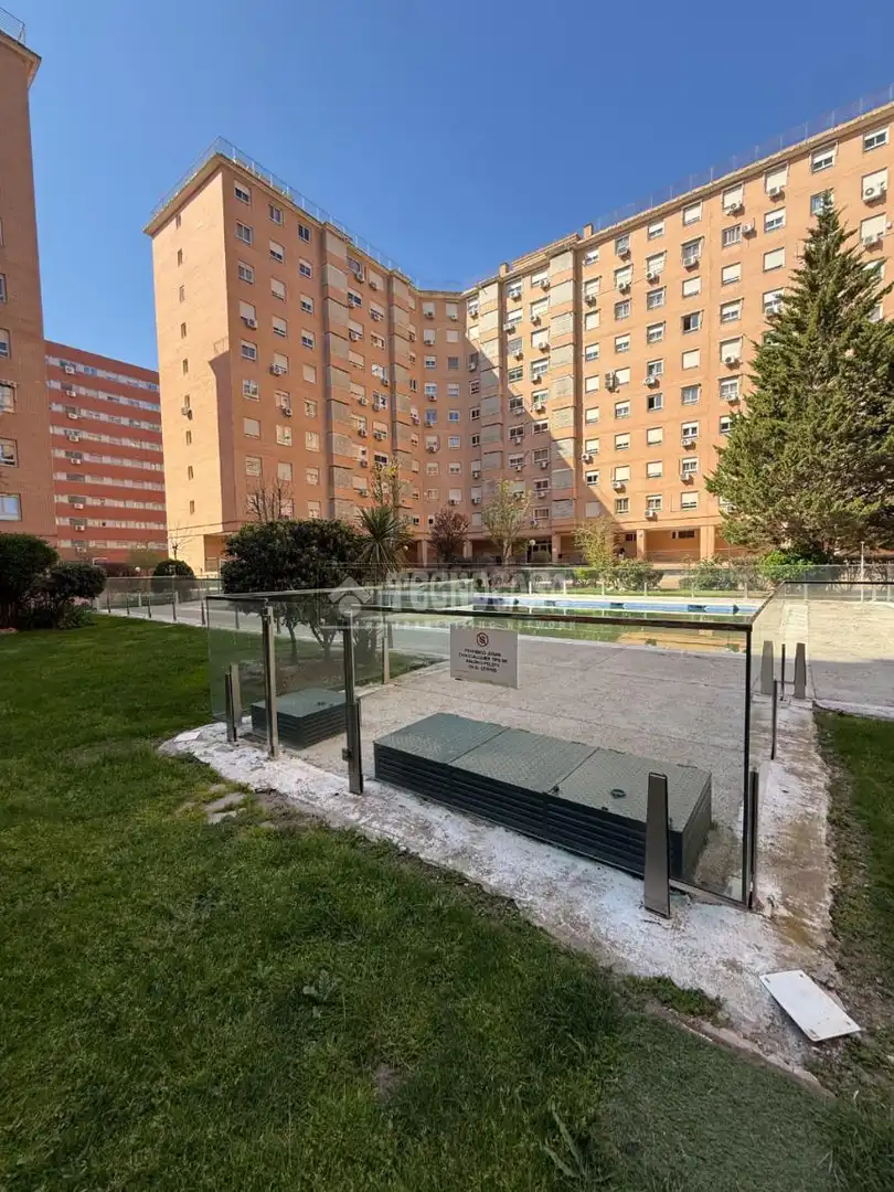 Vista exterior de Piso en venta en Madrid