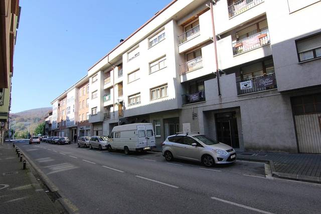 Local comercial en Venta en Calle San Juan, 64 en Altsasu / Alsasua