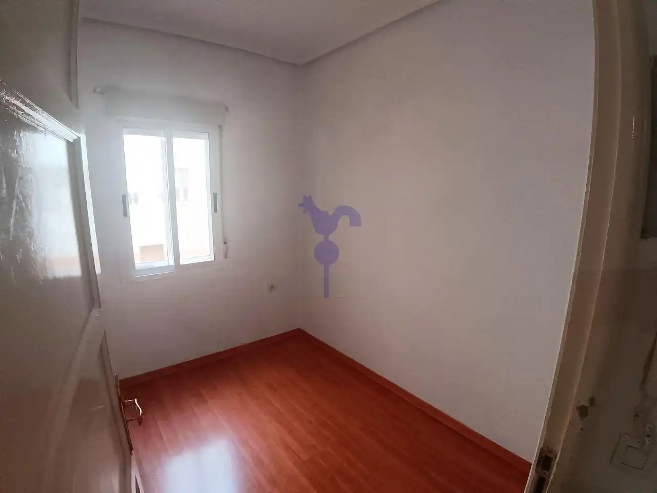 Habitación de Piso de alquiler en León Capital  con Calefacción y Parquet