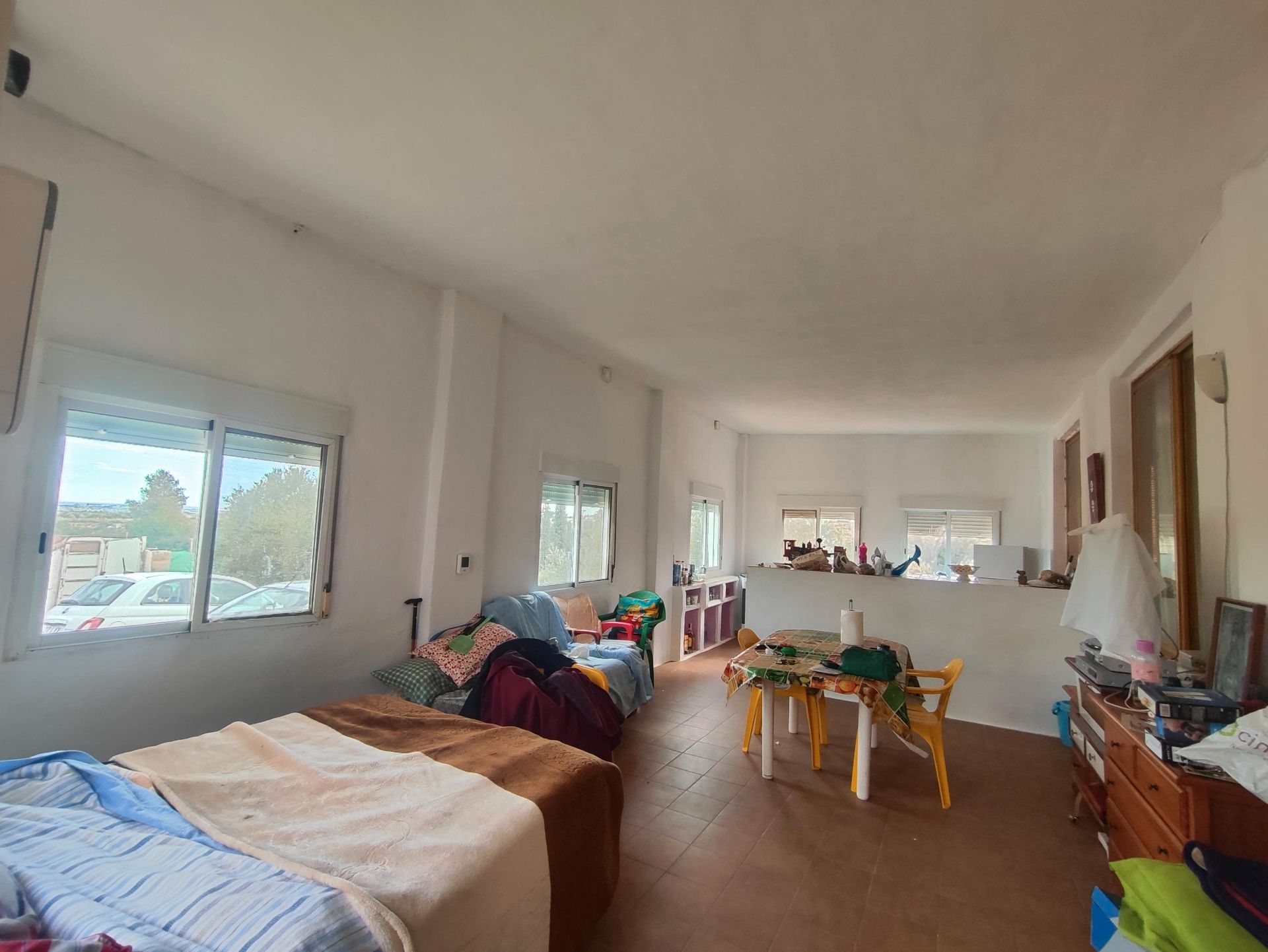 Sala d'estar de Finca rústica en venda en Picassent amb Jardí privat
