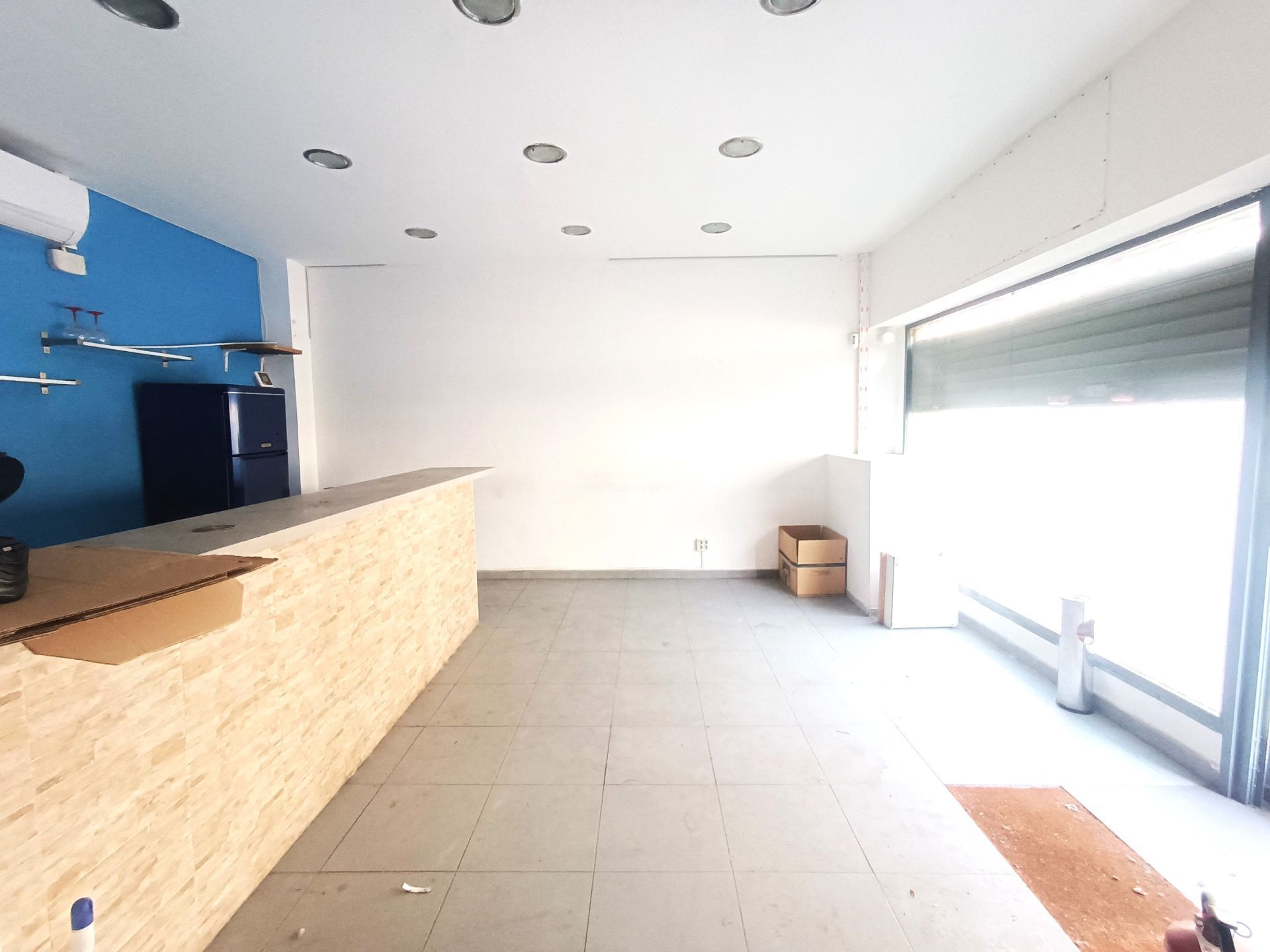 Local en venda en Santa Coloma de Gramenet amb Aire condicionat