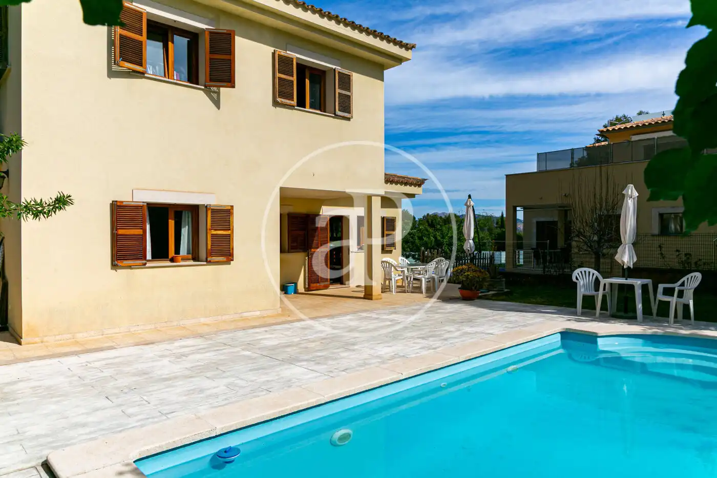 Vista exterior de Casa o xalet en venda en Alcúdia amb Calefacció, Jardí privat i Terrassa